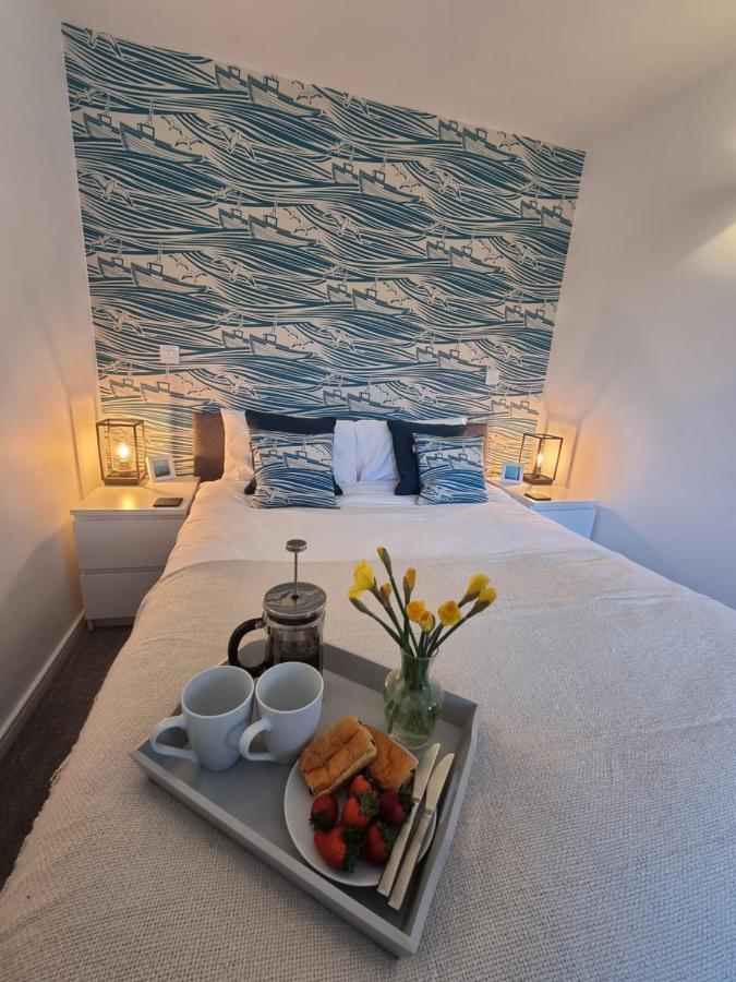 The Bunker-Luxe Central Falmouth Getaway With Stunning Sea Views מראה חיצוני תמונה