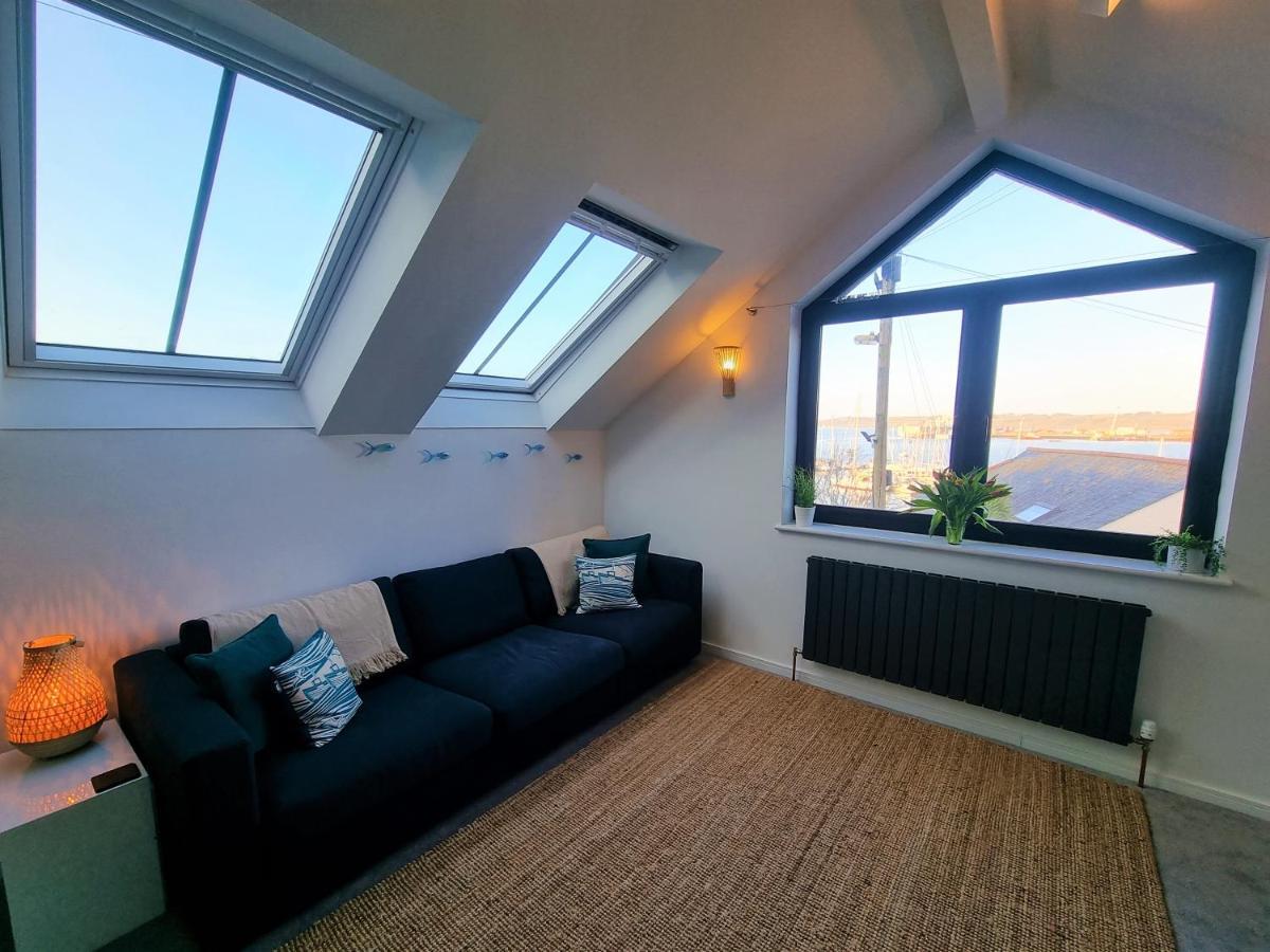 The Bunker-Luxe Central Falmouth Getaway With Stunning Sea Views מראה חיצוני תמונה
