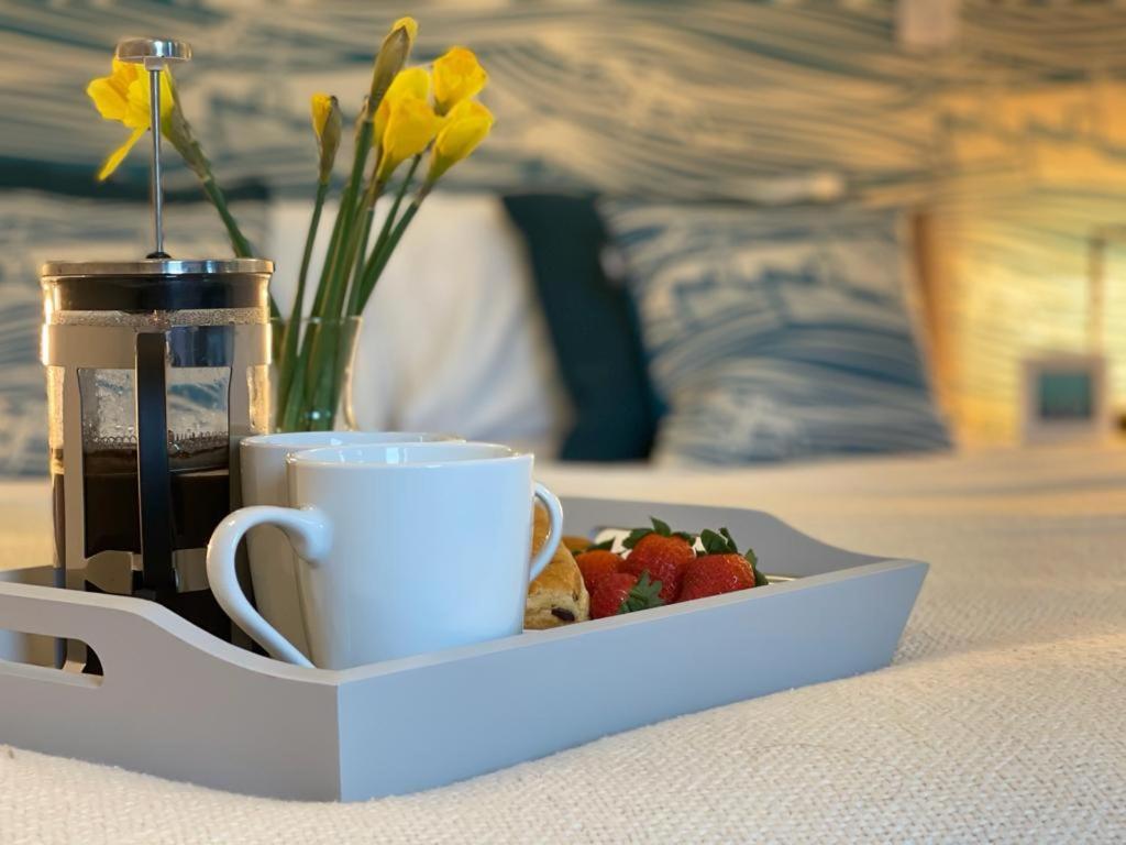 The Bunker-Luxe Central Falmouth Getaway With Stunning Sea Views מראה חיצוני תמונה