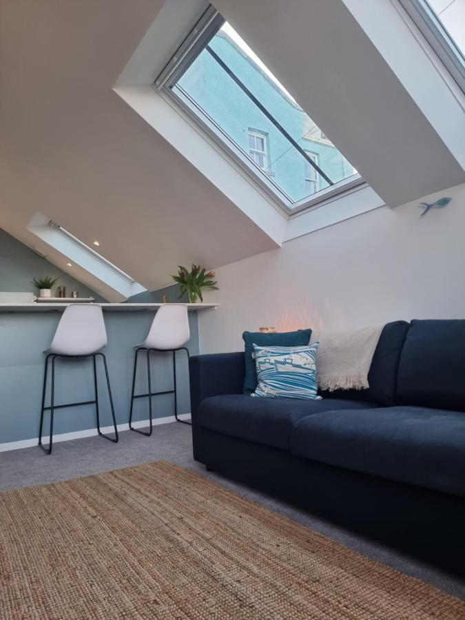 The Bunker-Luxe Central Falmouth Getaway With Stunning Sea Views מראה חיצוני תמונה