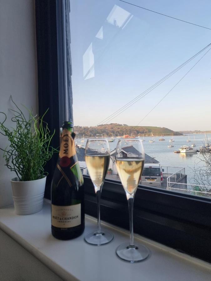 The Bunker-Luxe Central Falmouth Getaway With Stunning Sea Views מראה חיצוני תמונה